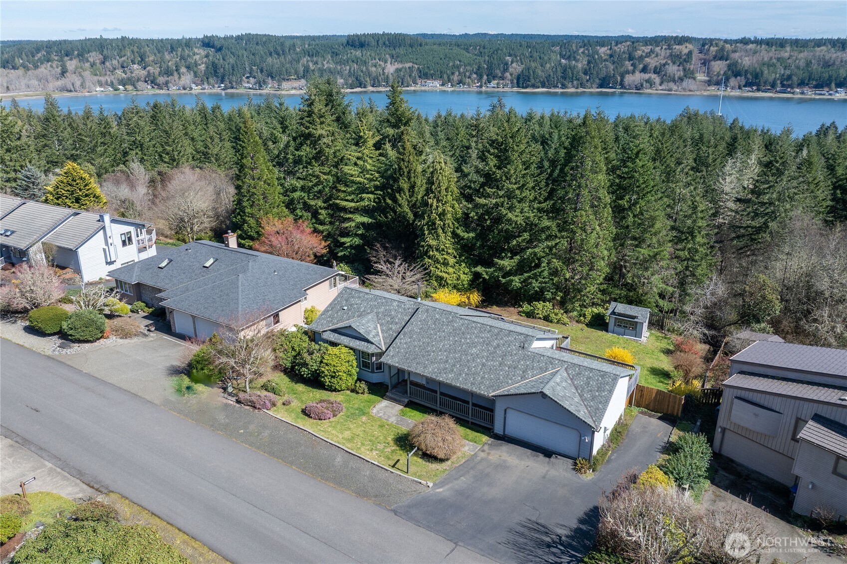 261 East Rainier Court Allyn, WA 98524 - Photo 35 of 39