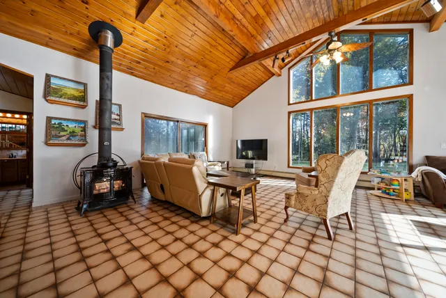 $599,900 | 101 Horace Greeley Road, Amherst, NH 03031