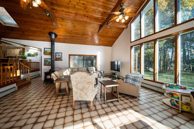 $599,900 | 101 Horace Greeley Road, Amherst, NH 03031