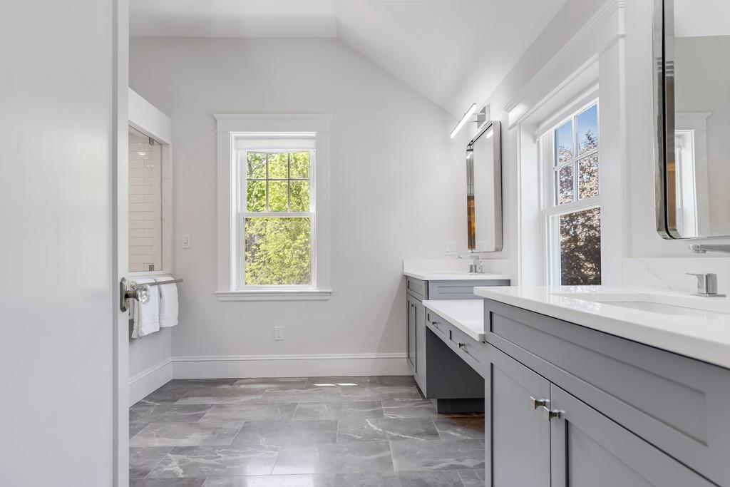 63 Bloomfield Street Lexington, MA 02421 - Photo 19 of 38 Gallery Image 19