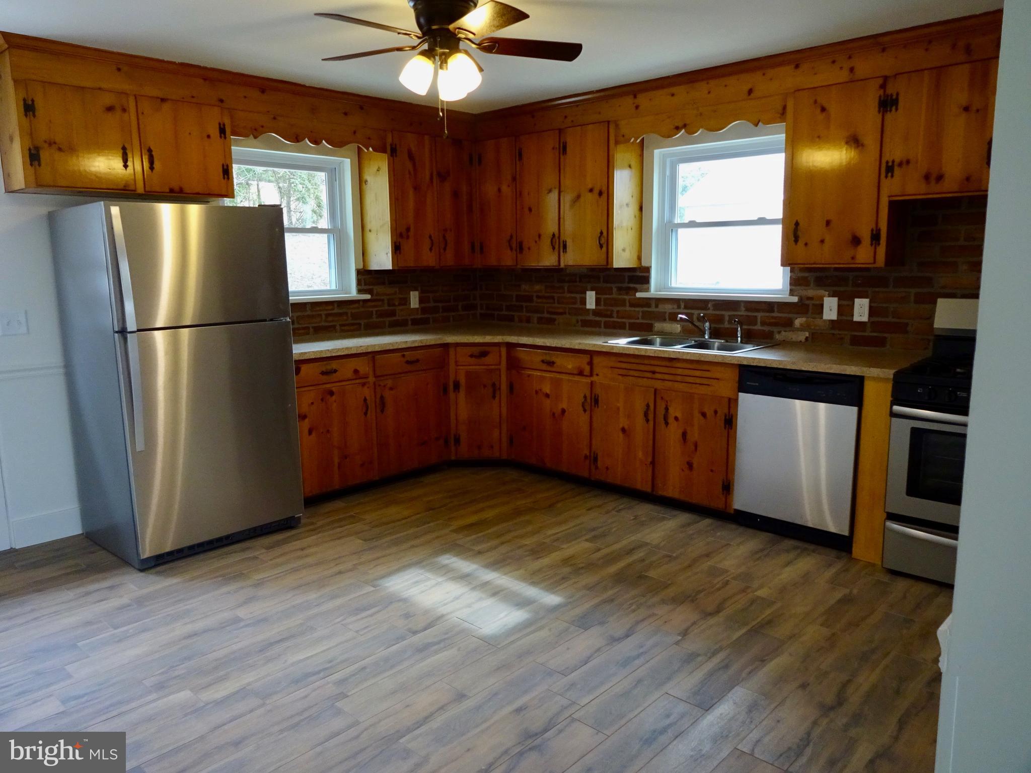 9403 East Springfield Road Seven Valleys, PA 17360 - Photo 8 of 30