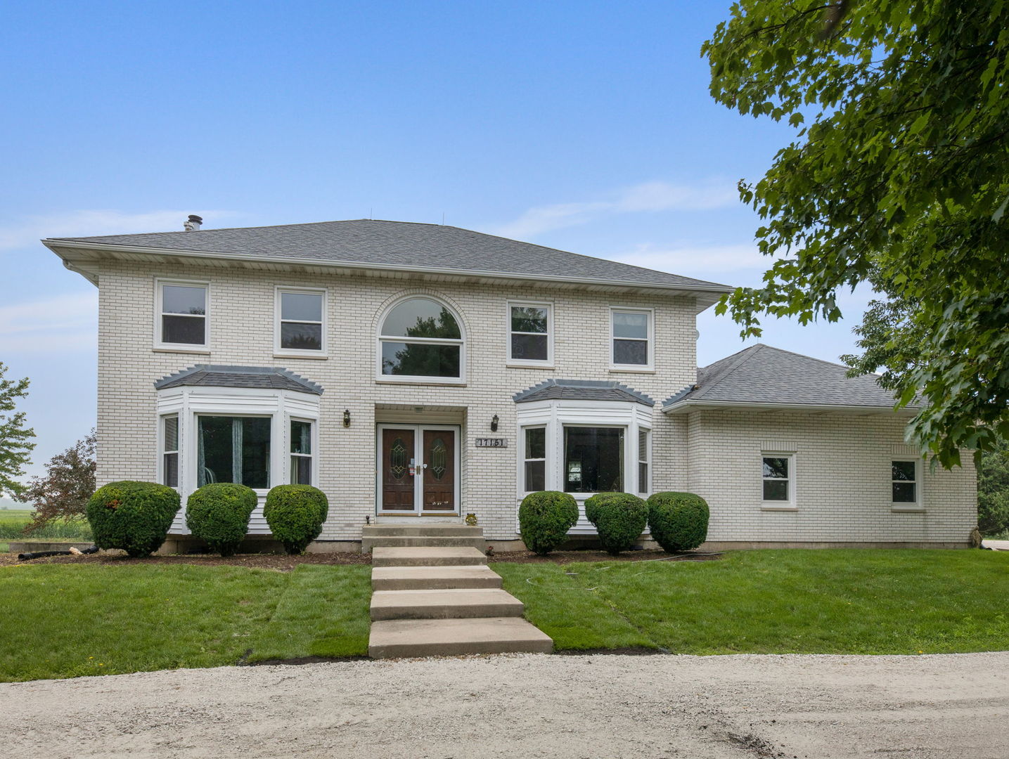 17151 Lukens Road Sycamore, IL 60178 - Photo 4 of 46