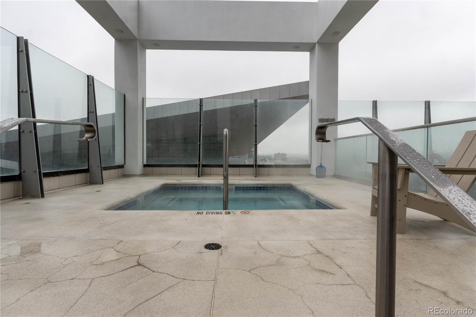 891 14th Street, Unit 2105 Denver, CO 80202 - Photo 41 of 50 a view of a hall way