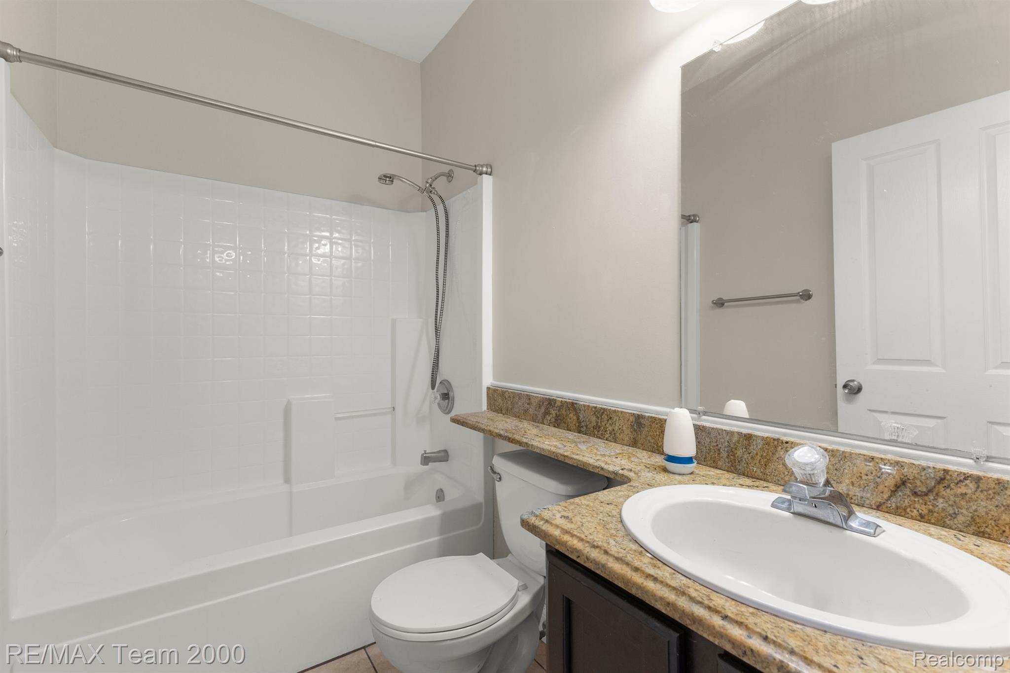 20356 Rodeo Southfield, MI 48075 - Photo 19 of 38 Gallery Image 19