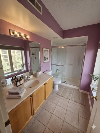 $2,200 | 655 Perrie Drive, Unit 501, Elk Grove Village, IL 60007