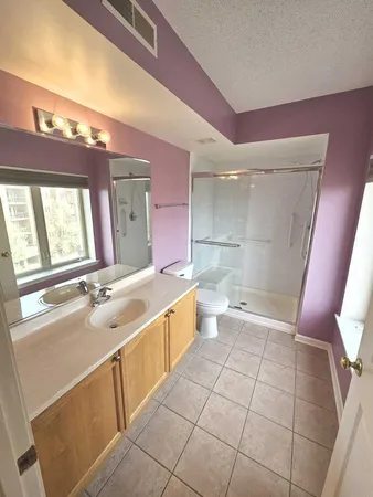 $2,200 | 655 Perrie Drive, Unit 501, Elk Grove Village, IL 60007