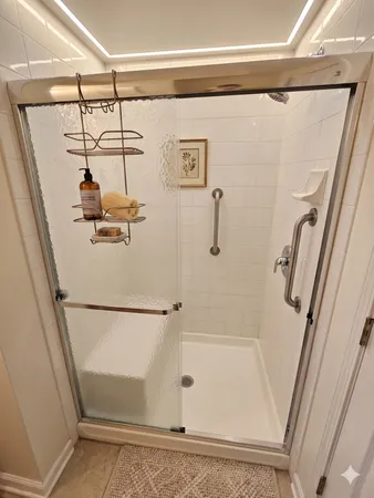 $2,200 | 655 Perrie Drive, Unit 501, Elk Grove Village, IL 60007