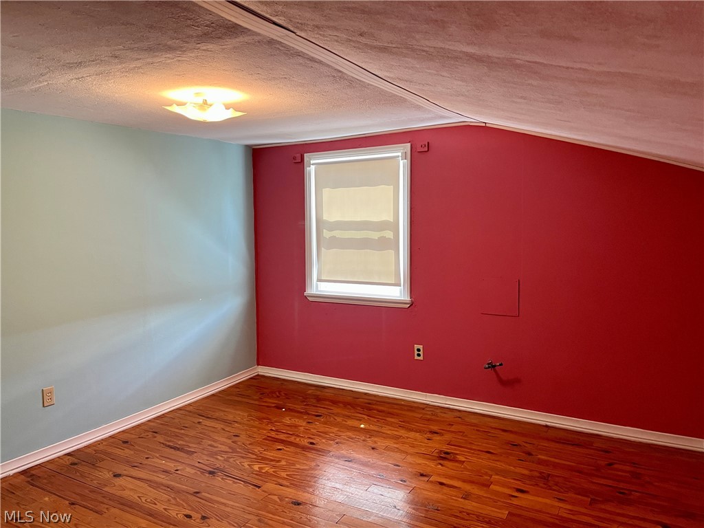 6807 Biddulph Road Brooklyn, OH 44144 - Photo 27 of 35 Bedroom #3