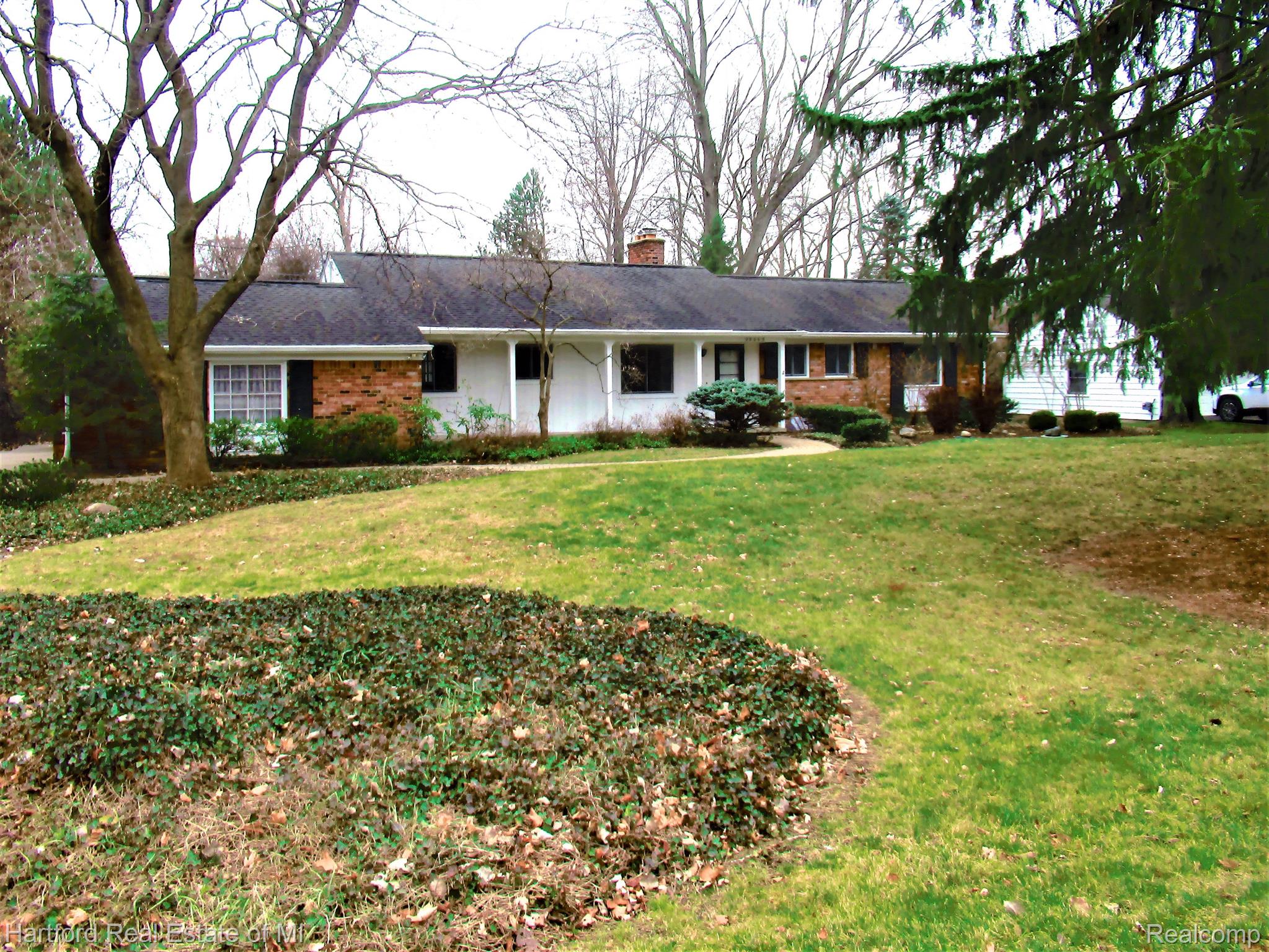 29069 Utley Road Farmington, MI 48334 - Photo 1 of 27 Gallery Image 1