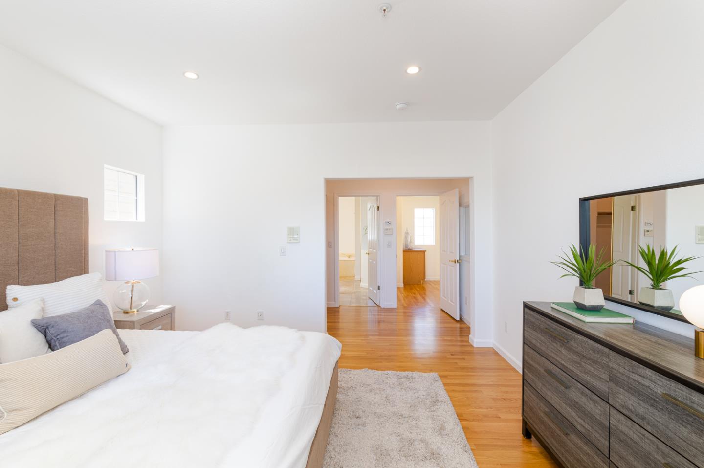 388 Bay Ridge Drive Daly City, CA 94014 - Photo 13 of 32 a living room with furniture and a potted plant
