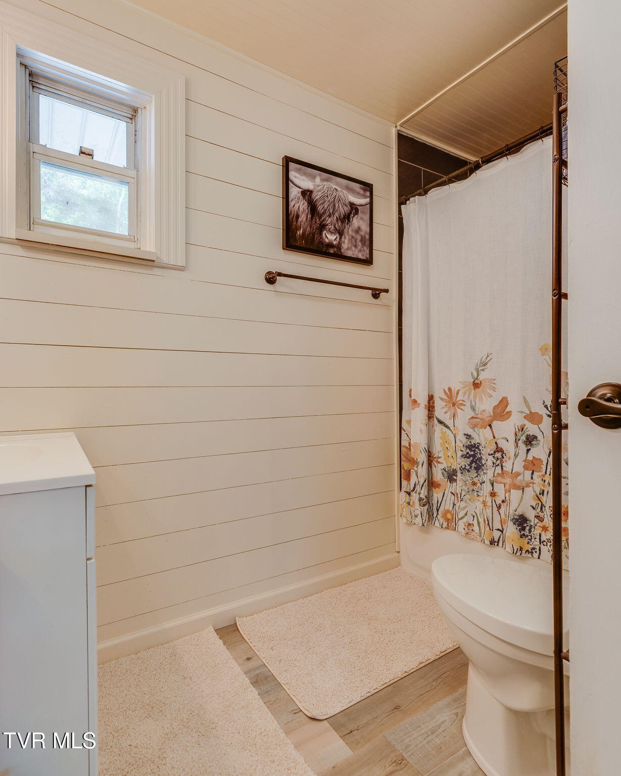 4320 Reservoir Road Kingsport, TN 37660 - Photo 17 of 30 017