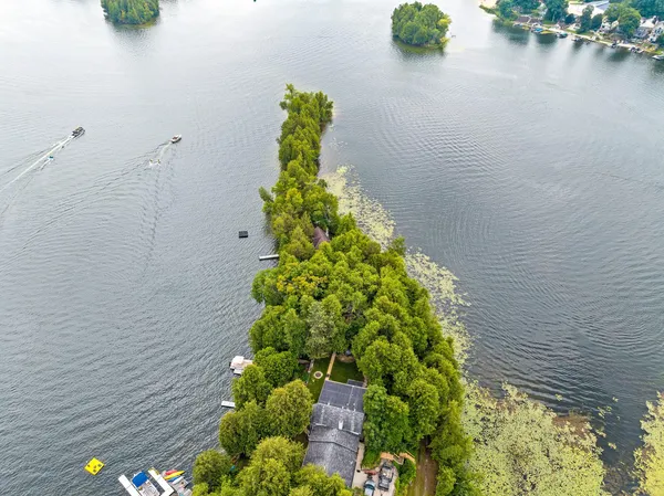 $695,000 | 18135 Klemme Road, Schleswig, WI 53042