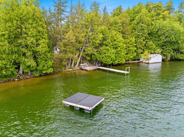 $695,000 | 18135 Klemme Road, Schleswig, WI 53042