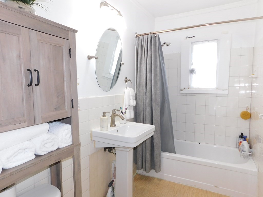13 Atwood Place Springfield, MA 01105 - Photo 8 of 15 Gallery Image 8