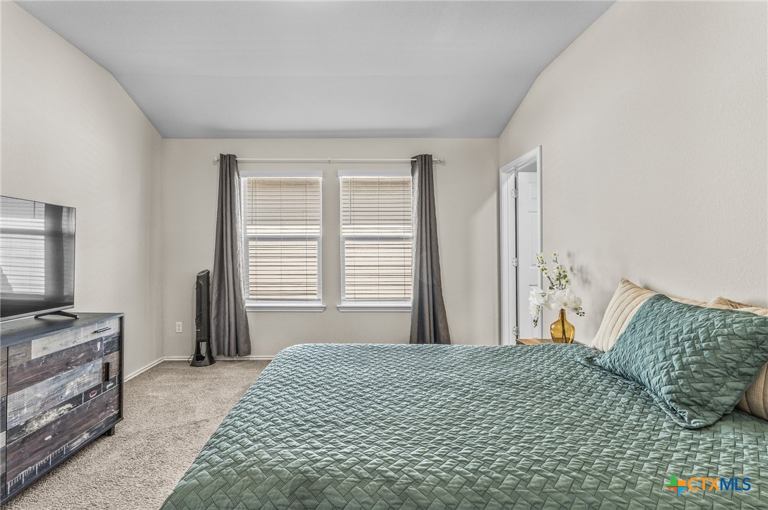 1006 Rosa Parks Drive Killeen, TX 76543 - Photo 12 of 34 a bedroom with a bed and a television