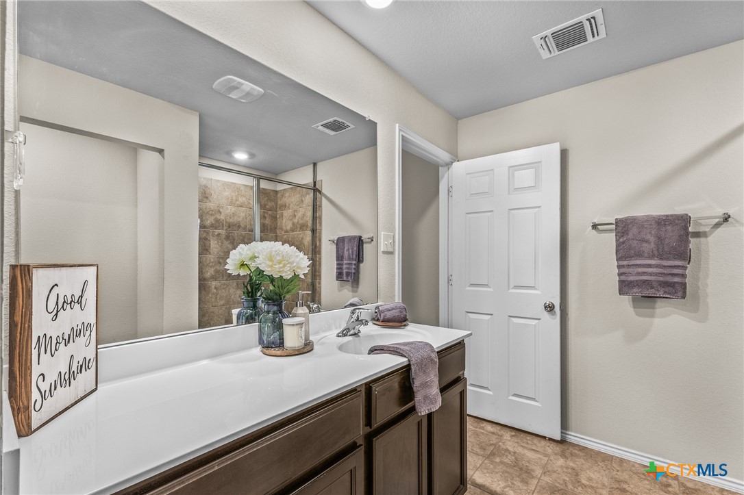1006 Rosa Parks Drive Killeen, TX 76543 - Photo 23 of 34 a kitchen with a sink and refrigerator