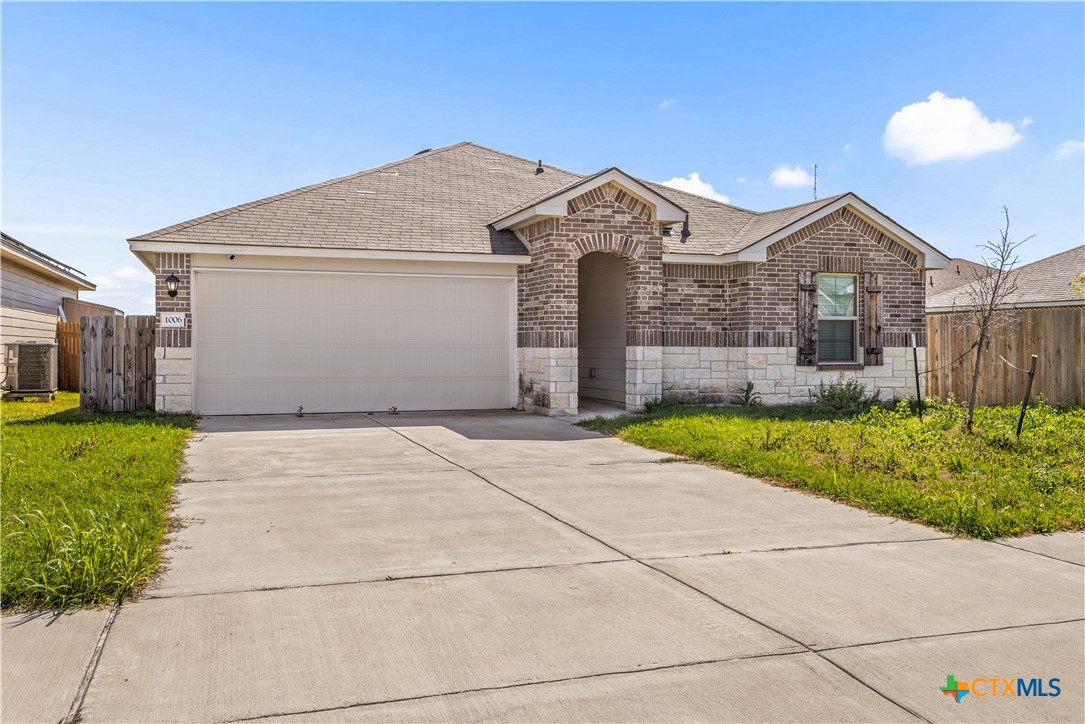 1006 Rosa Parks Drive Killeen, TX 76543 - Photo 29 of 34 a front view of house with yard and green space