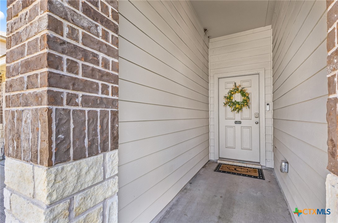 1006 Rosa Parks Drive Killeen, TX 76543 - Photo 3 of 34 a view of an entryway door