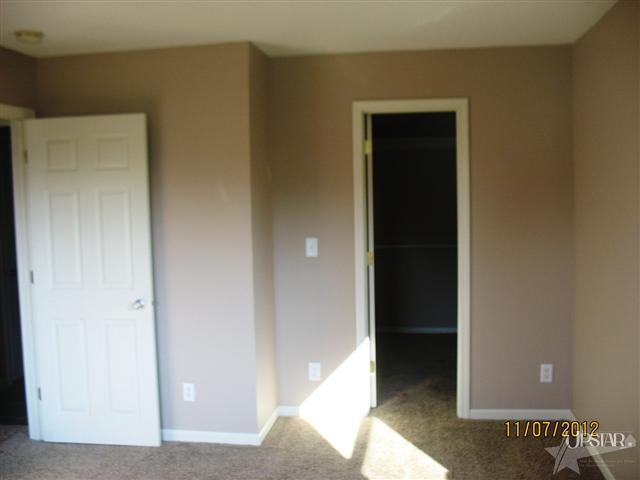 228 West Grant Street Decatur, IN 46733 - Photo 5 of 14