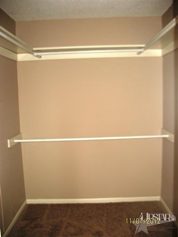 228 West Grant Street Decatur, IN 46733 - Photo 6 of 14