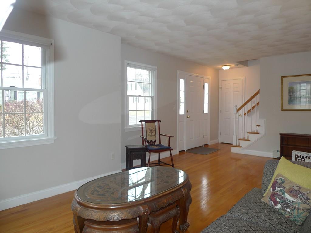 31 Hancock Road Wakefield, MA 01880 - Photo 5 of 32 Gallery Image 5