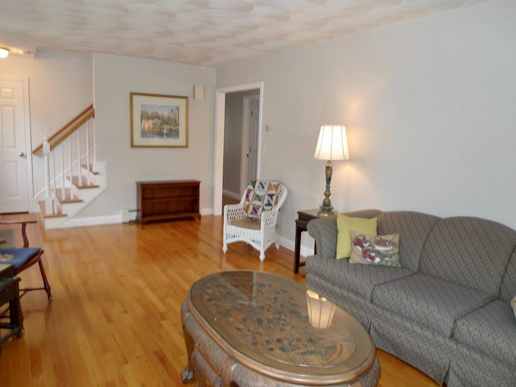 31 Hancock Road Wakefield, MA 01880 - Photo 6 of 32 Gallery Image 6