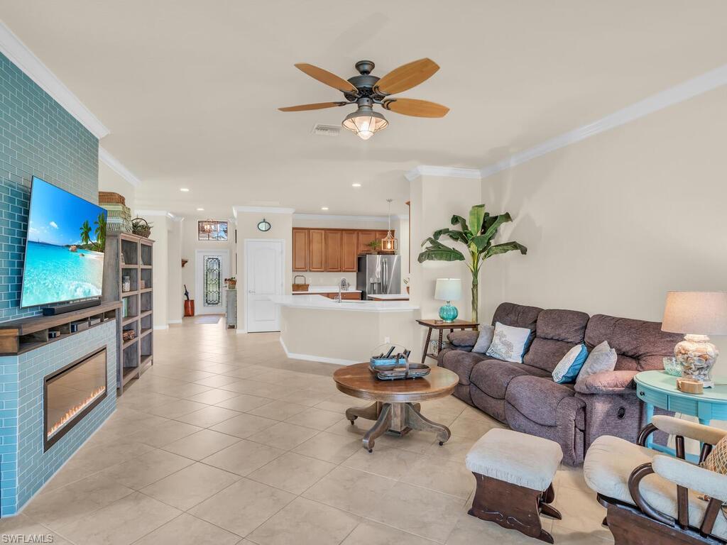 3817 Ruby Way Naples, FL 34114 - Photo 17 of 34