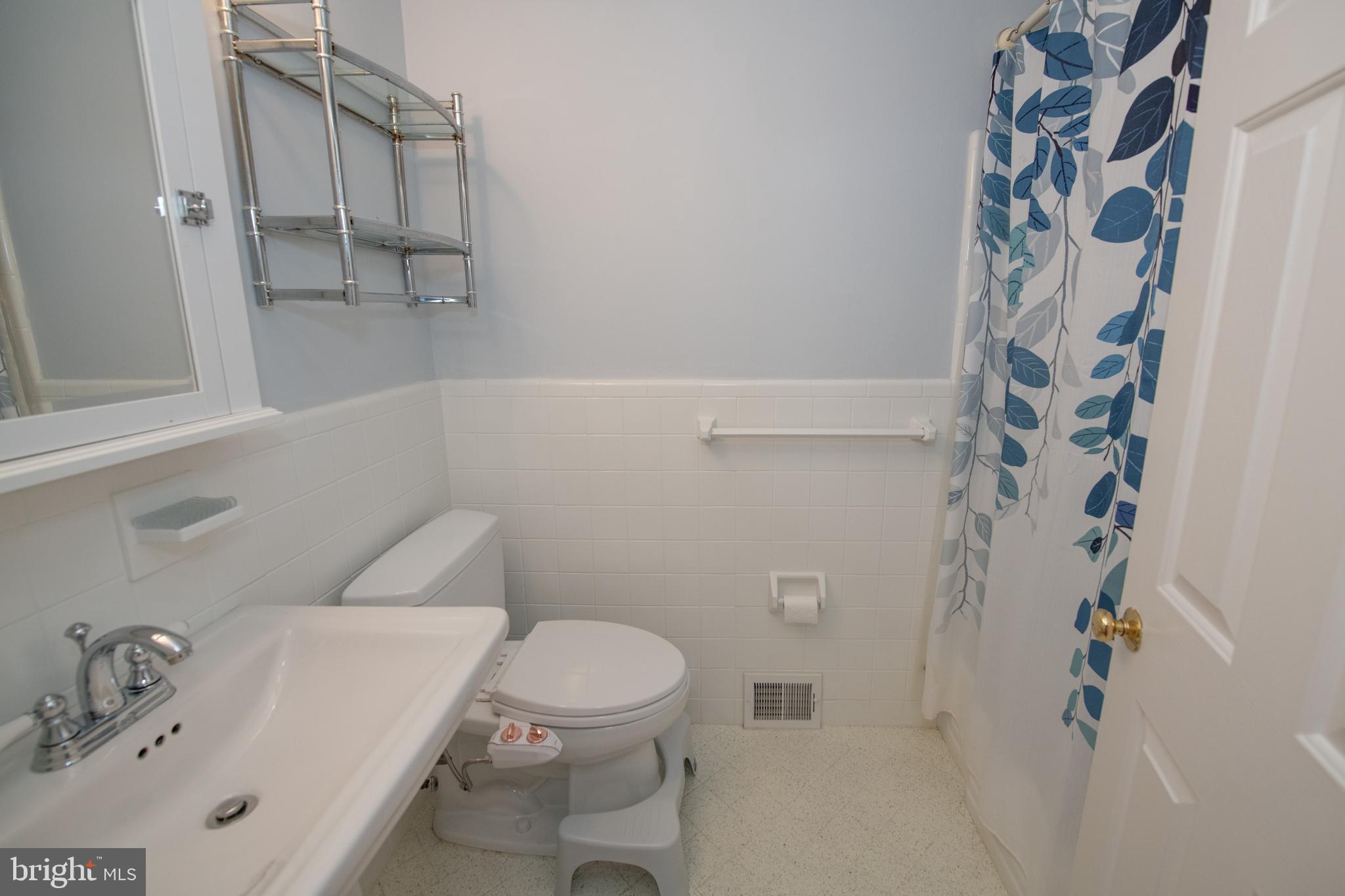 342 Keats Road Huntingdon Valley, PA 19006 - Photo 33 of 44 Gallery Image 33