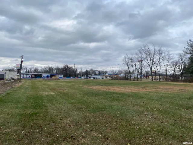 $200,000 | 1213 Highway 45, Eldorado, IL 62930