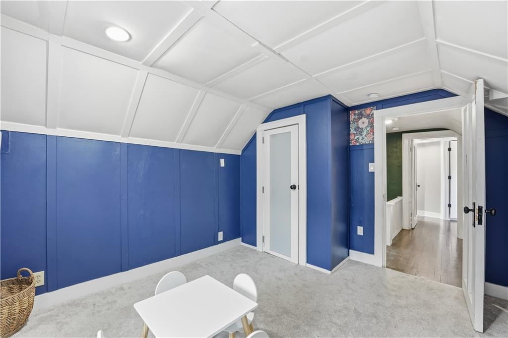 6325 Baltimore Avenue Kansas City, MO 64113 - Photo 17 of 24