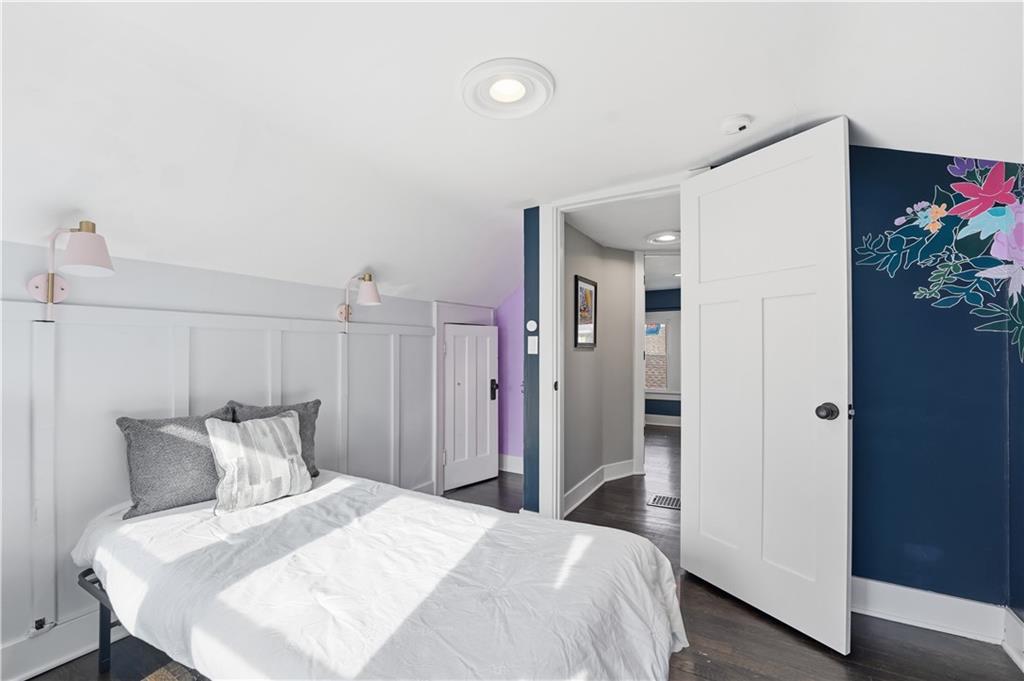 6325 Baltimore Avenue Kansas City, MO 64113 - Photo 19 of 24