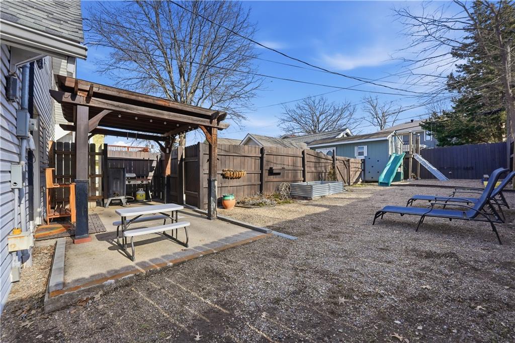 6325 Baltimore Avenue Kansas City, MO 64113 - Photo 20 of 24