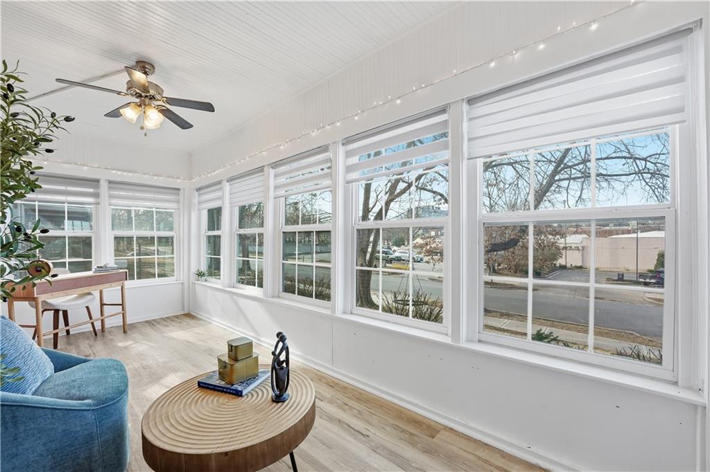 6325 Baltimore Avenue Kansas City, MO 64113 - Photo 5 of 24