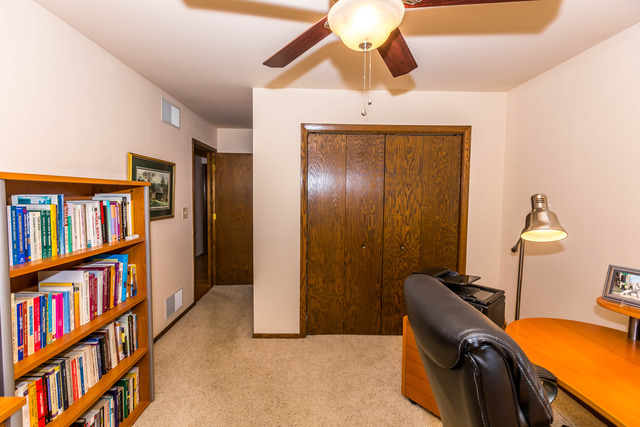 809 Overlook Drive Frankfort, IL 60423 - Photo 17 of 24 a view of room with workspace and toys