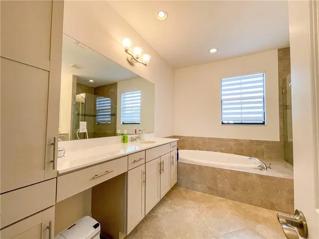 $784,990 | 12512 Northwest 32nd Manor, Unit 3, Sunrise, FL 33323