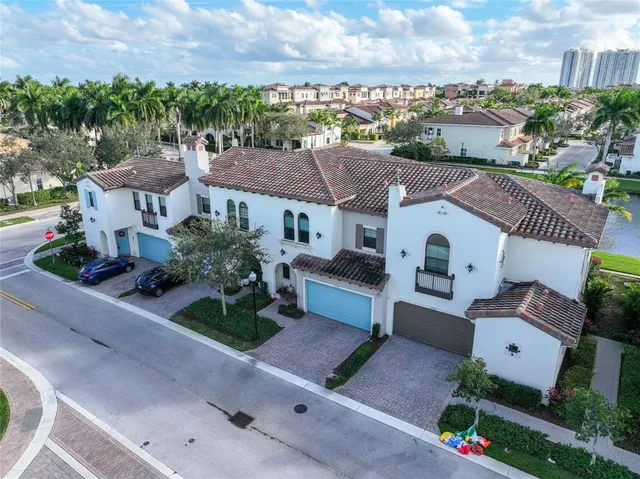 $784,990 | 12512 Northwest 32nd Manor, Unit 3, Sunrise, FL 33323