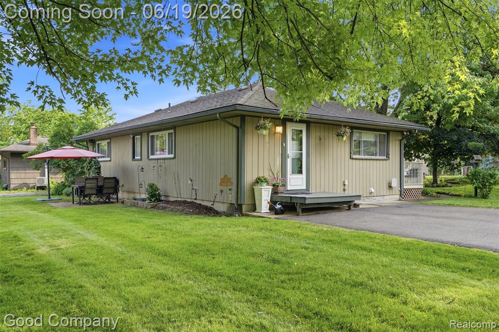 3615 Hazelton Avenue Rochester Hills, MI 48307 - Photo 35 of 56