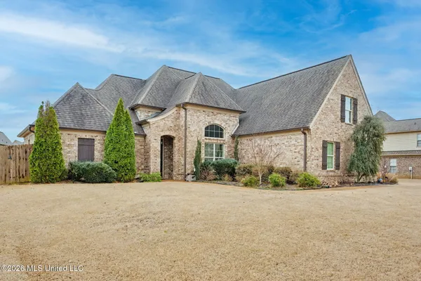 $475,000 | 3630 Marcia Louise Drive, Southaven, MS 38672