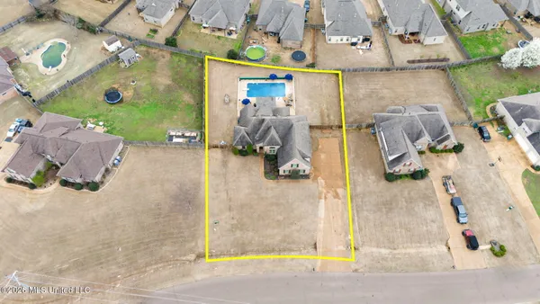 $475,000 | 3630 Marcia Louise Drive, Southaven, MS 38672