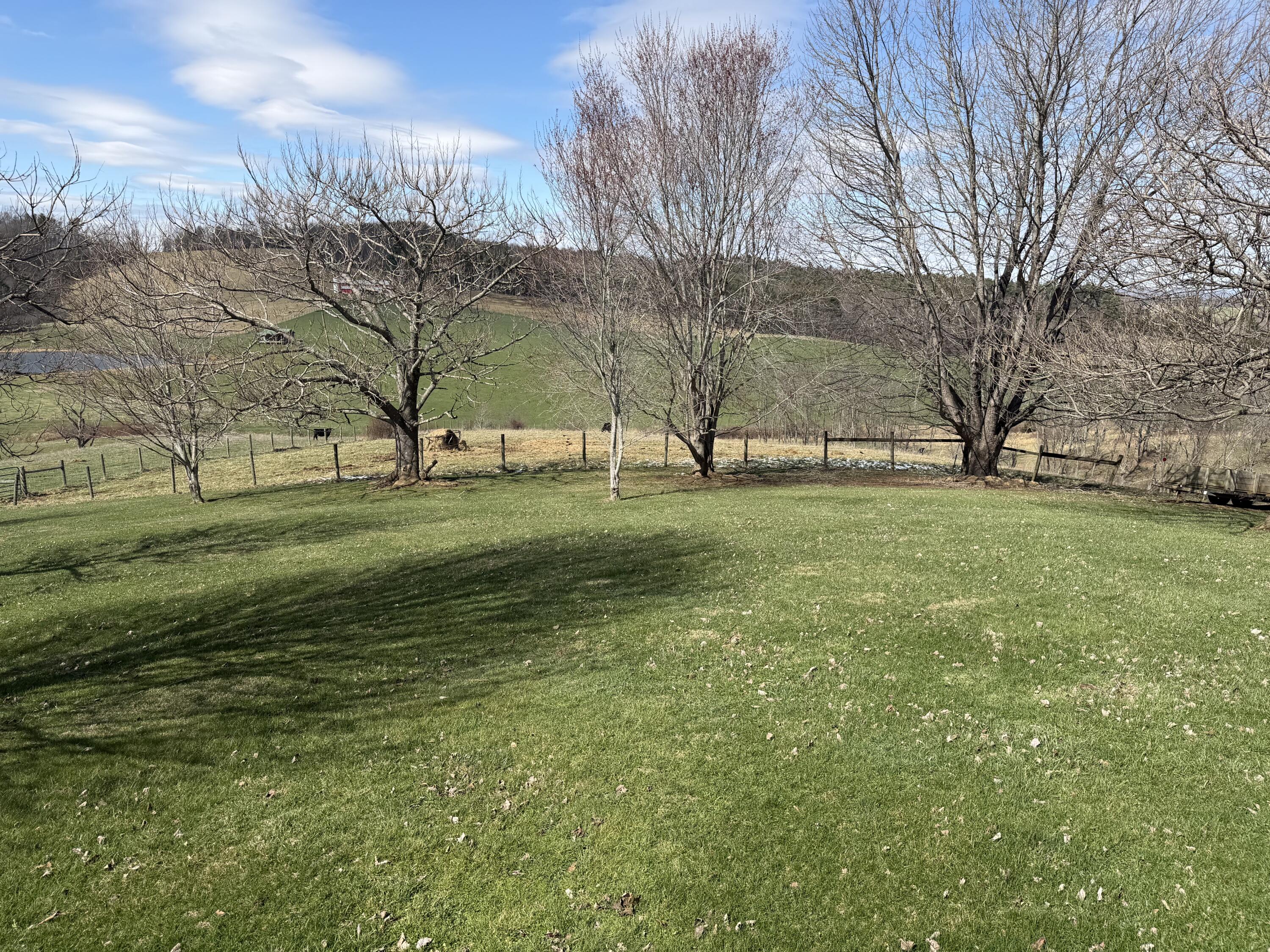 263 Indian Valley Road Willis, VA 24380 - Photo 12 of 36 IMG_3731