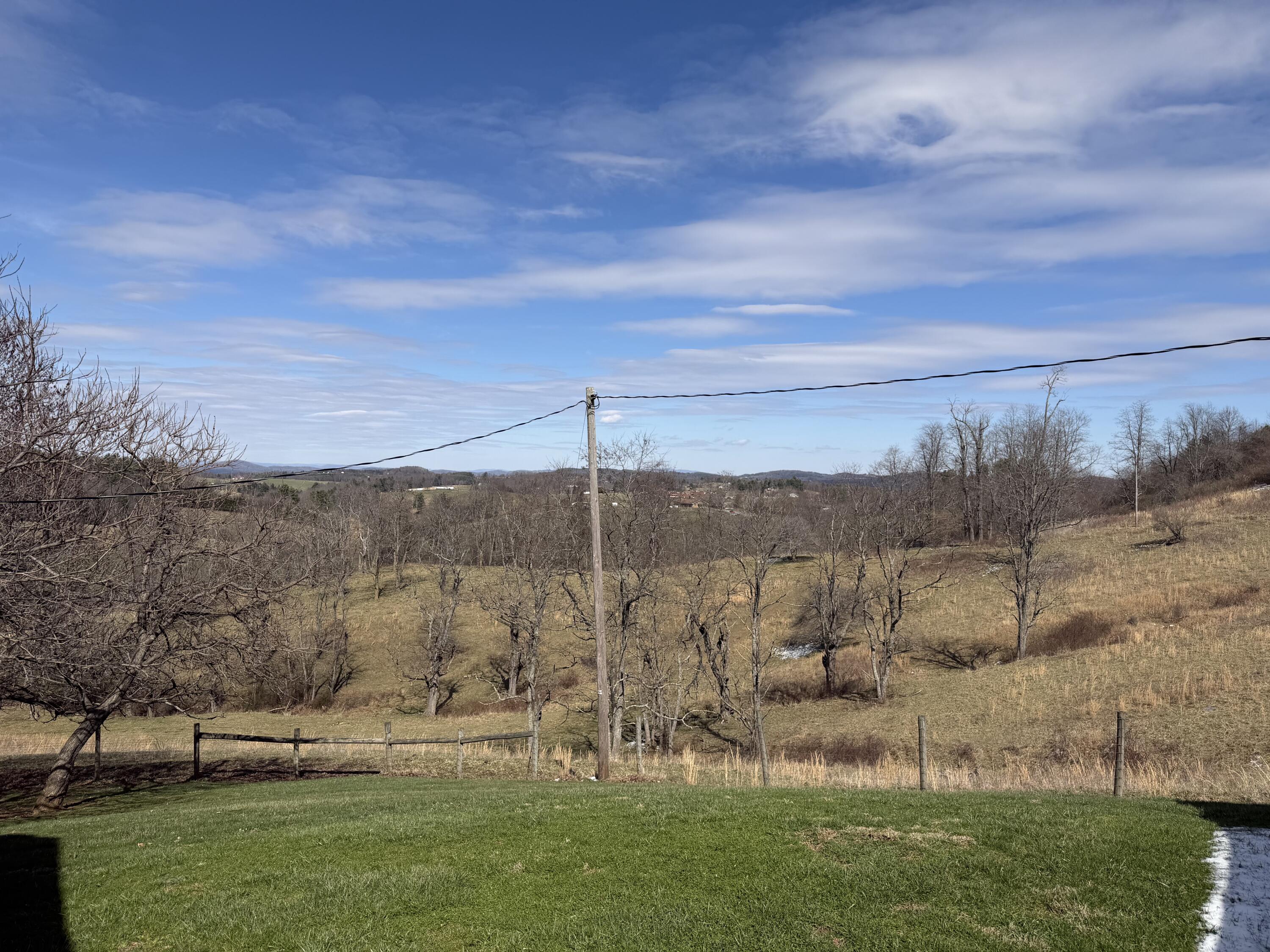 263 Indian Valley Road Willis, VA 24380 - Photo 13 of 36 IMG_3727