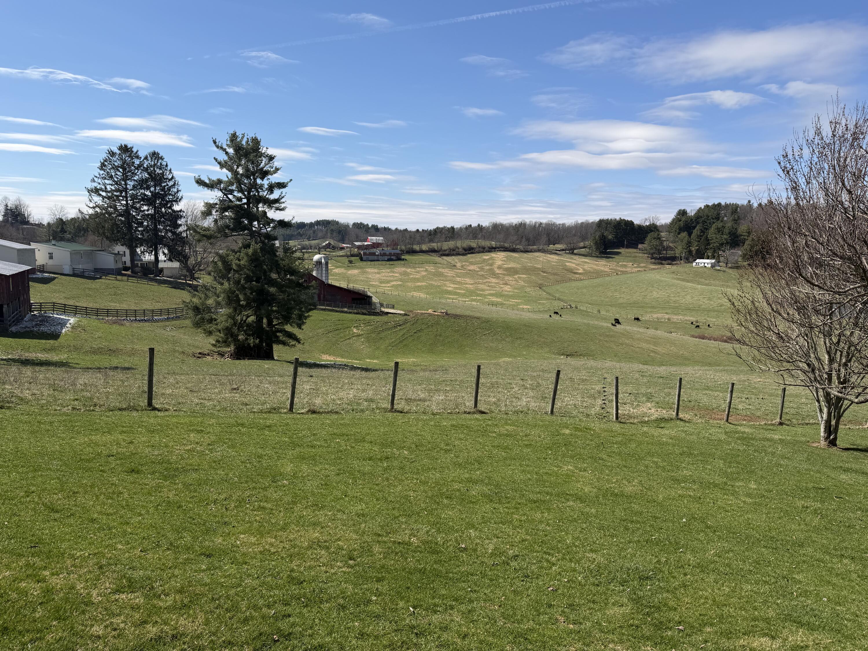 263 Indian Valley Road Willis, VA 24380 - Photo 15 of 36 IMG_3733