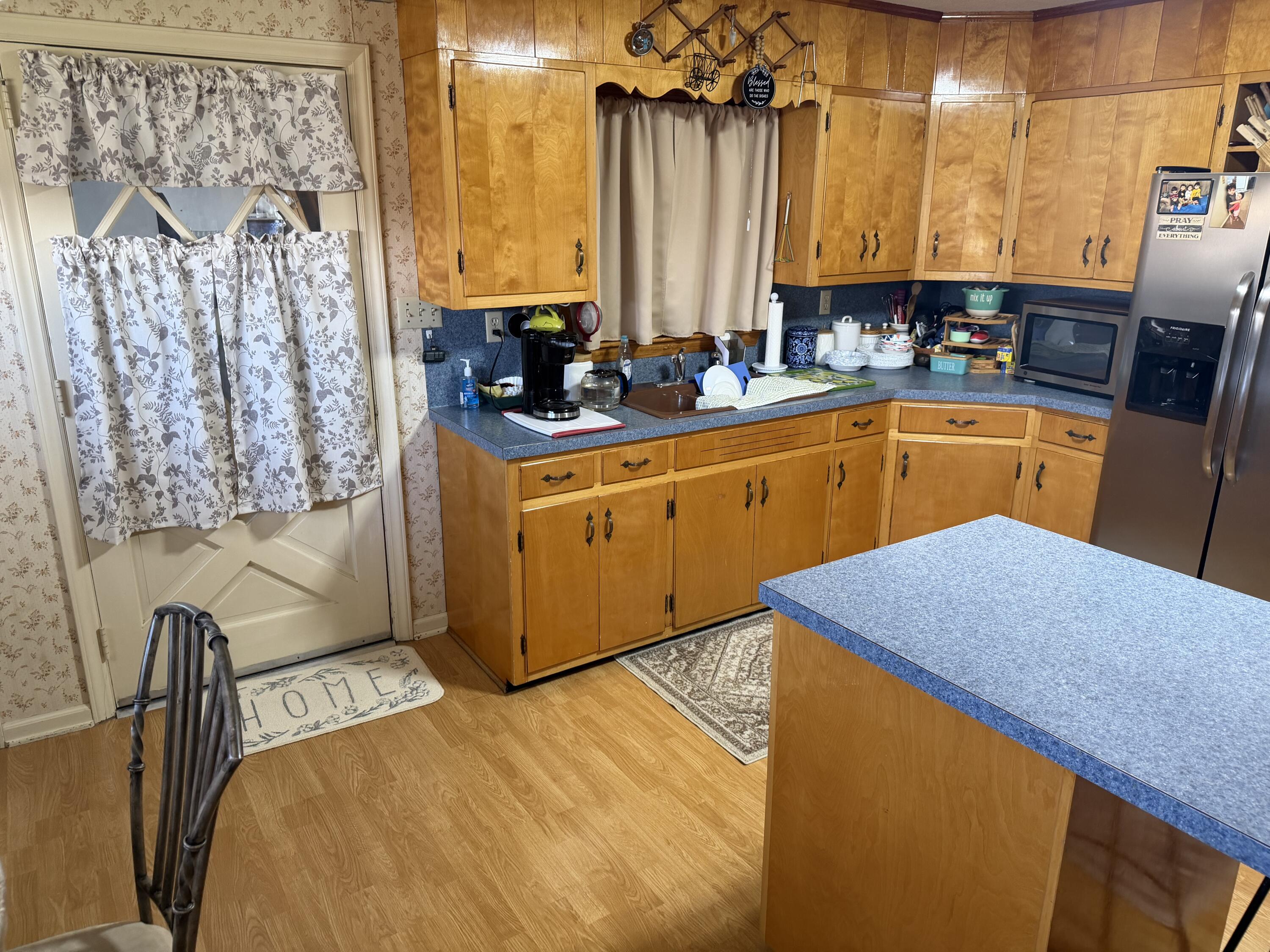 263 Indian Valley Road Willis, VA 24380 - Photo 20 of 36 IMG_3707