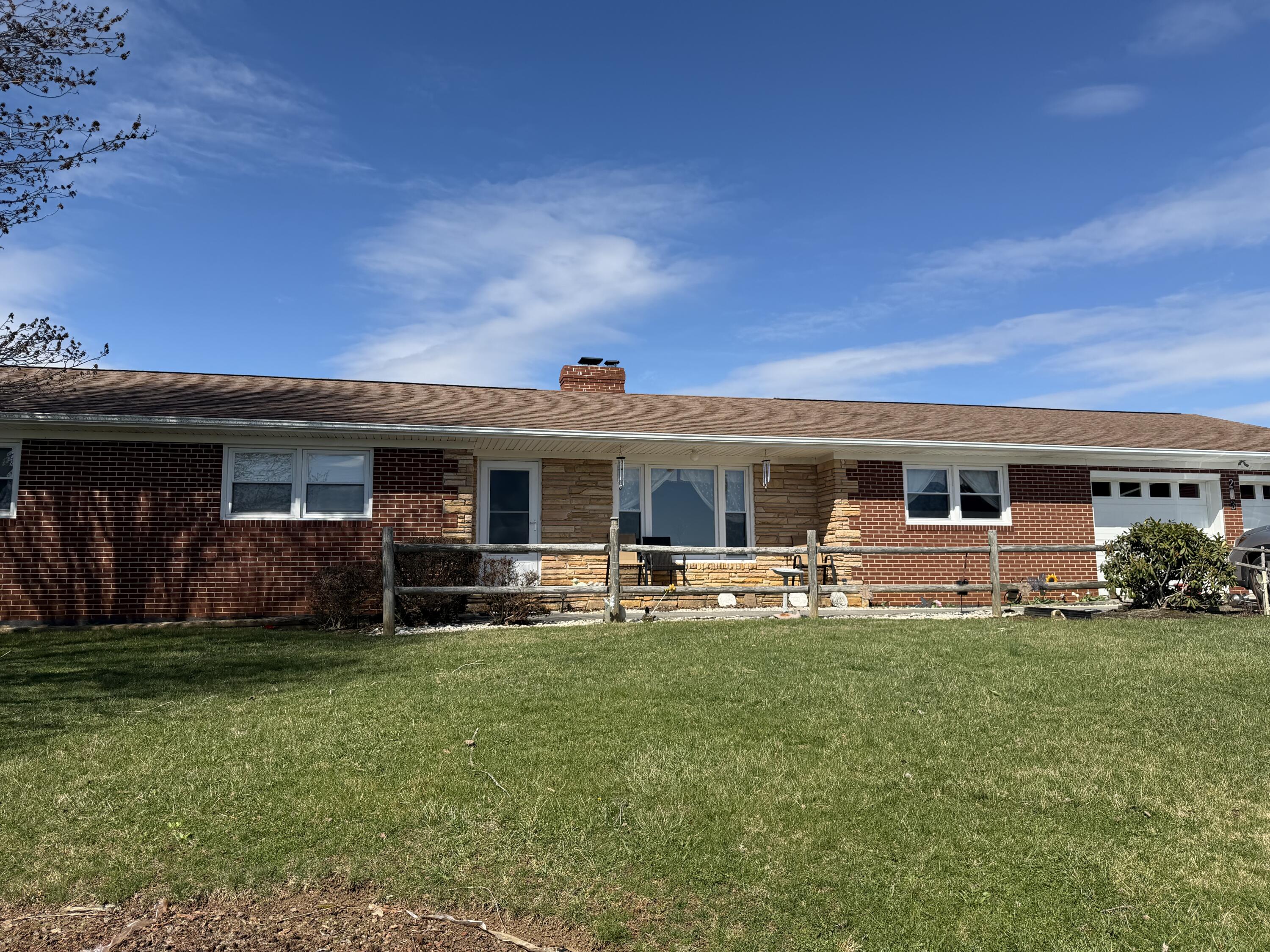 263 Indian Valley Road Willis, VA 24380 - Photo 5 of 36 IMG_3736