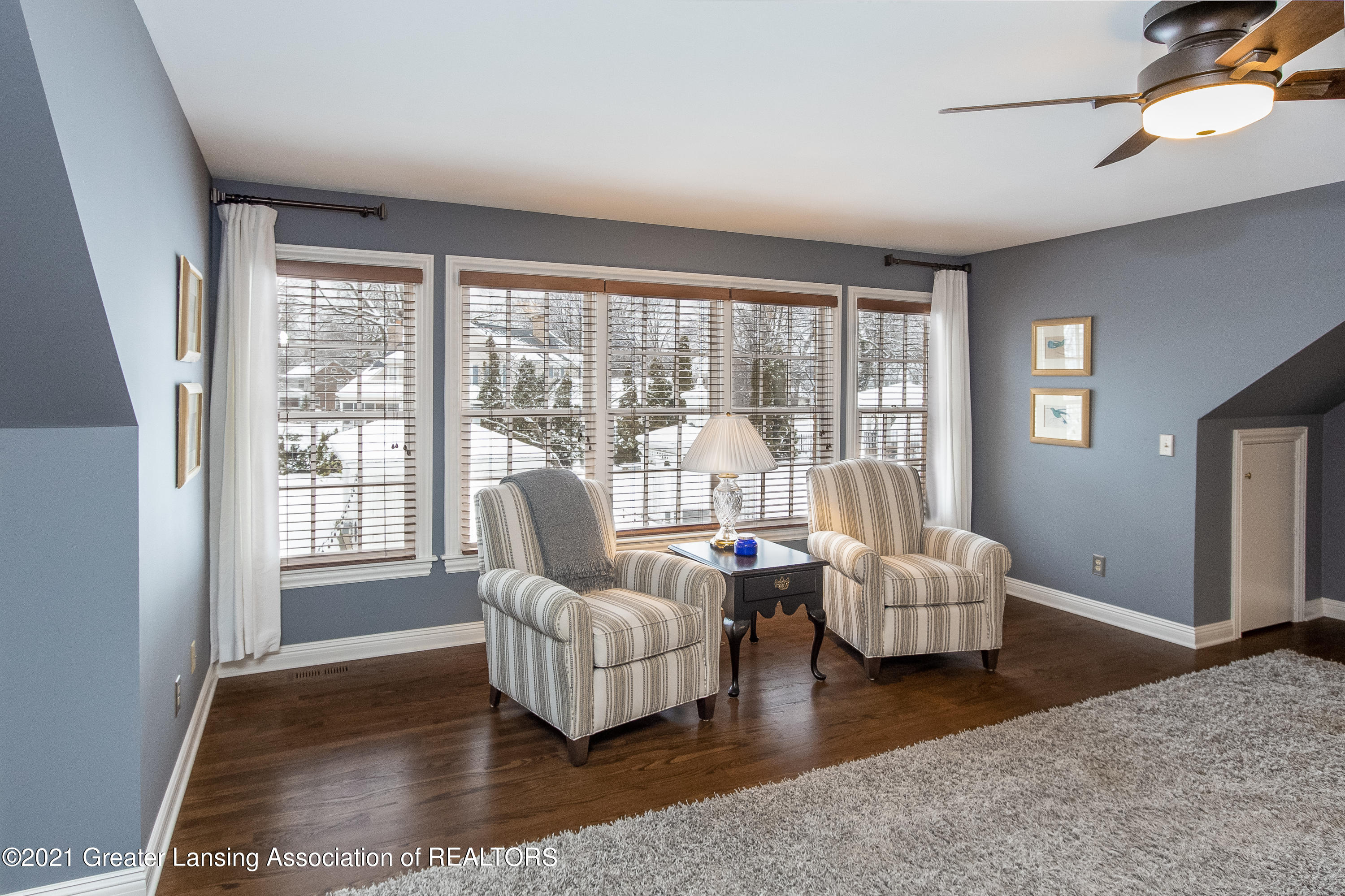 627 North Harrison Road East Lansing, MI 48823 - Photo 45 of 94 Sitting area