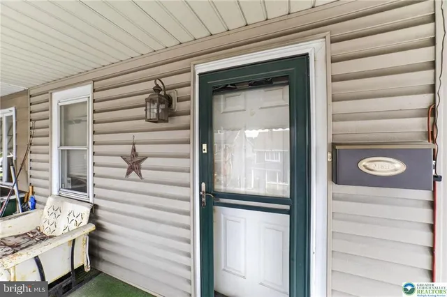 a view of a storage & utility room