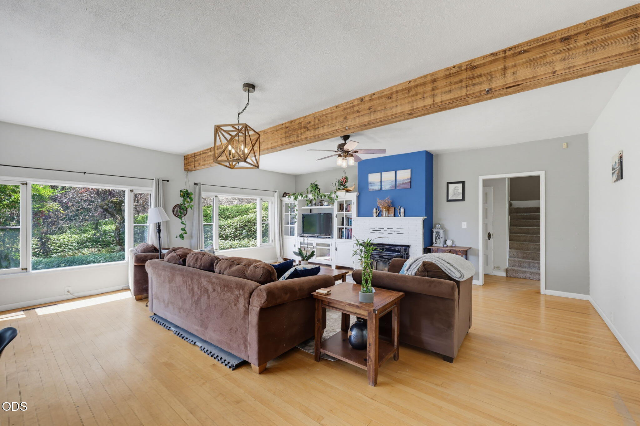 2657 Old Stage Road Central Point, OR 97502 - Photo 9 of 53 Gallery Image 9