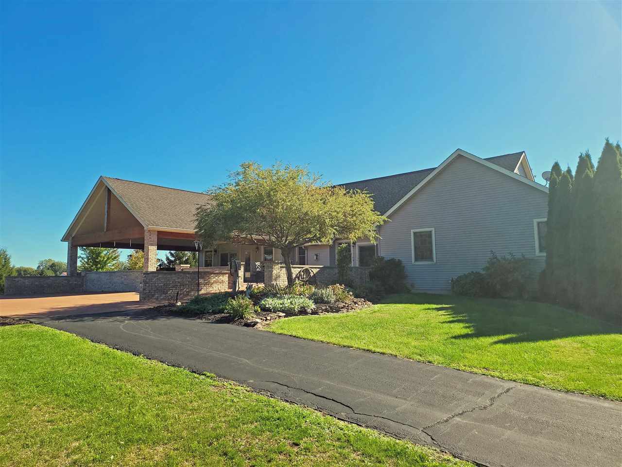9386 West Gary Road Chesaning, MI 48616 - Photo 8 of 58 50061046-7.JPG