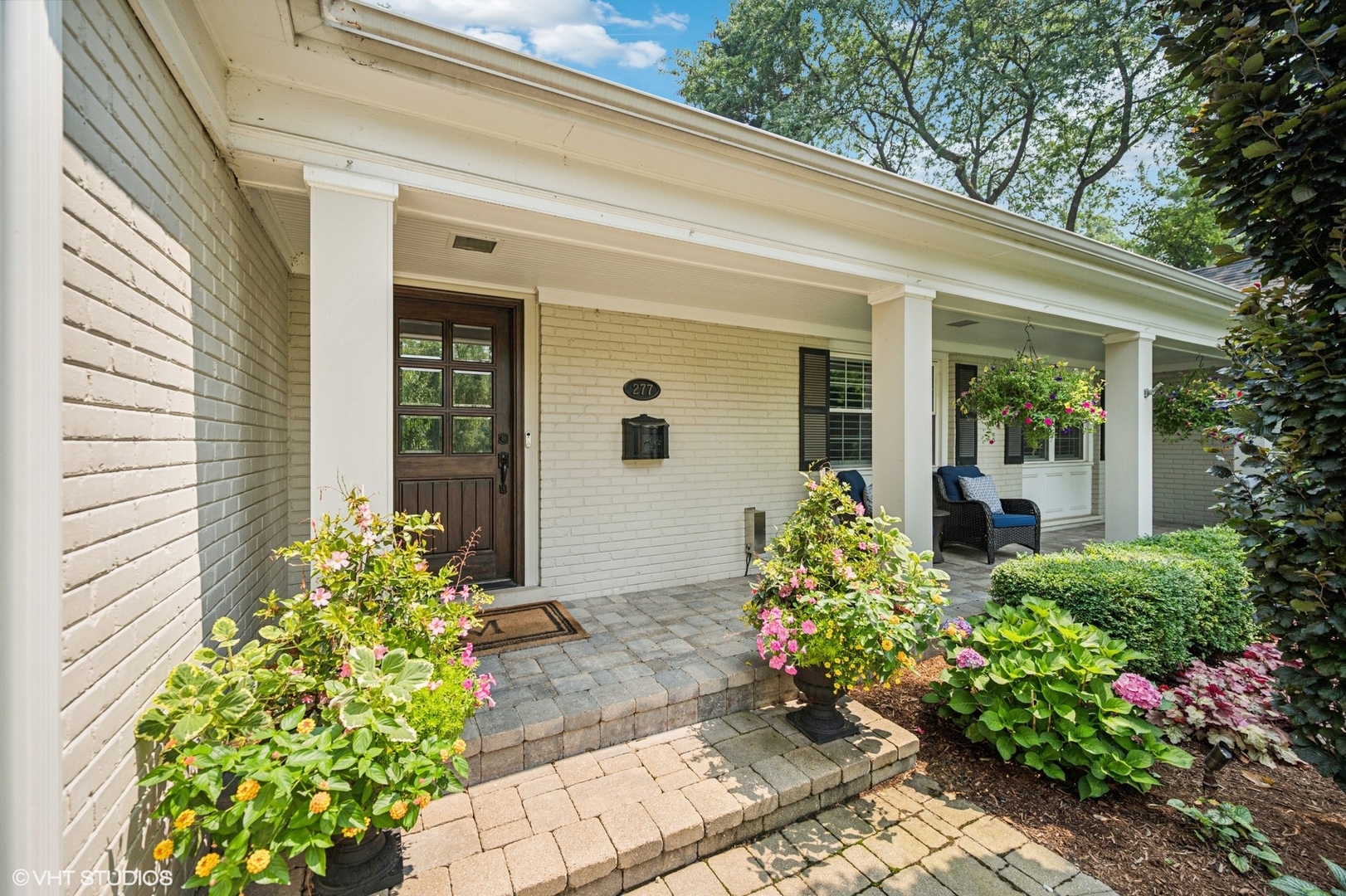 277 Hibbard Road Winnetka, IL 60093 - Photo 4 of 19