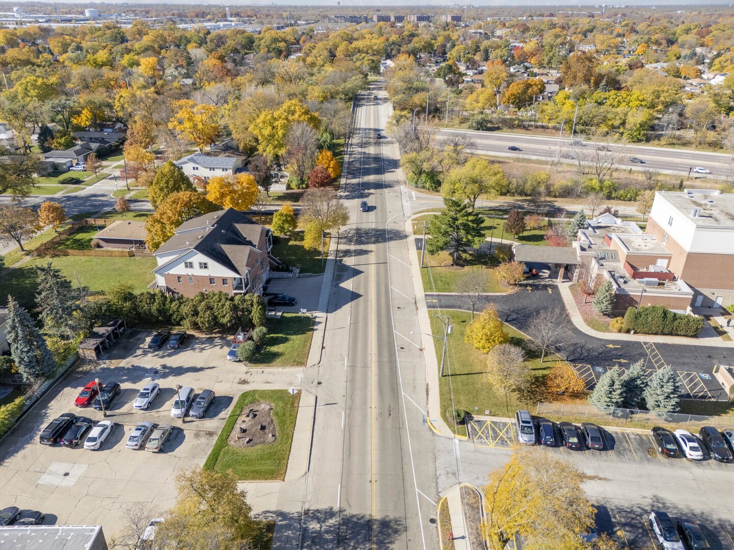 5533 Lincoln Avenue Morton Grove, IL 60053 - Photo 35 of 40 an aerial view of residential houses with outdoor space